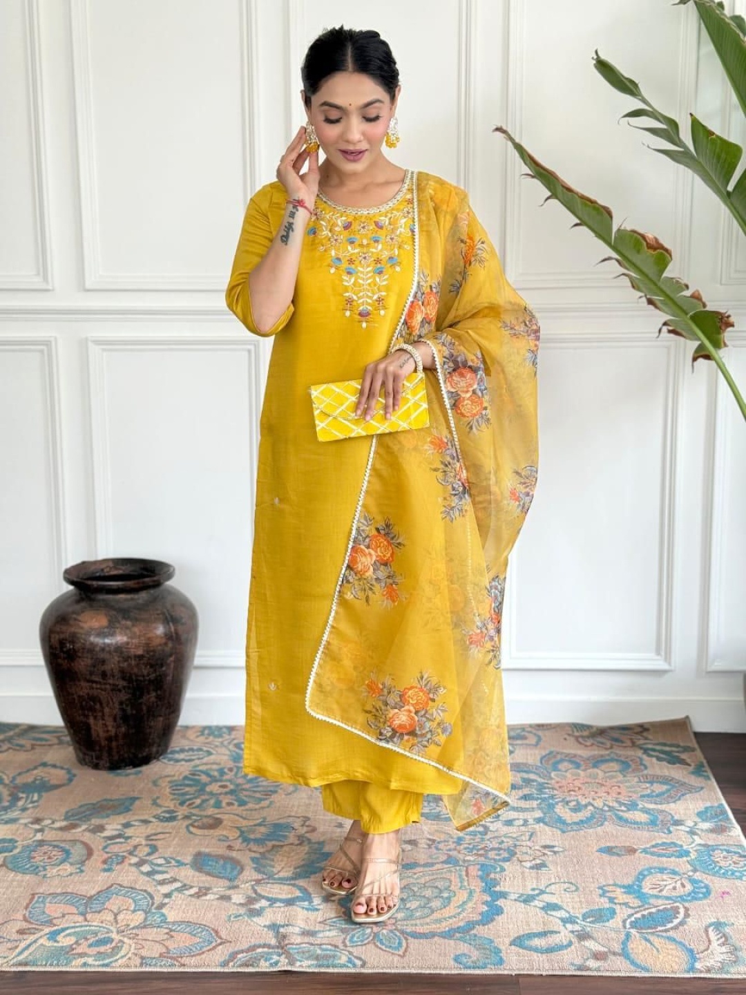 

FVD Women Embroidered Regular Chanderi Silk Kurti with Salwar & With Dupatta, Yellow