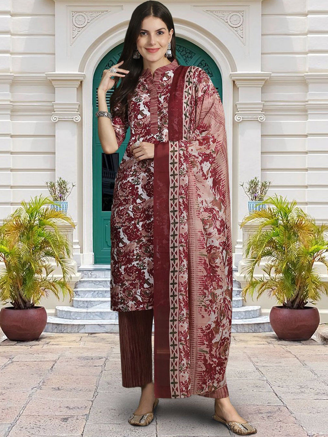 

Moda Rapido Floral Printed Mandarin Collar Straight Kurta With Trouser And Dupatta, Maroon