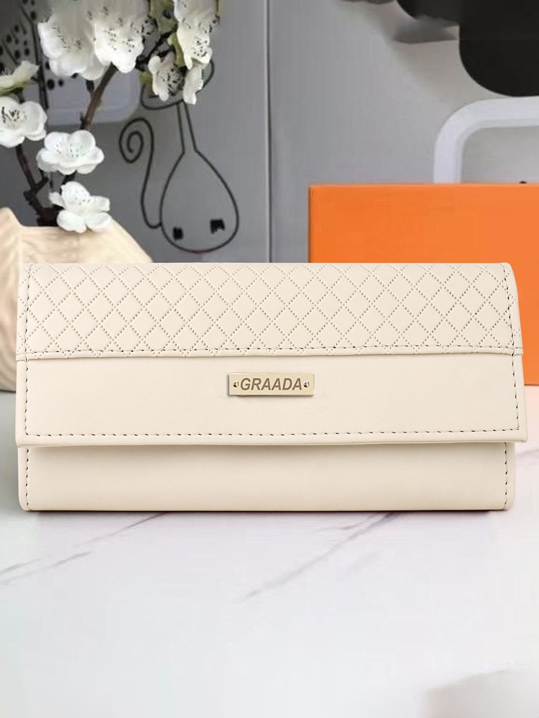 

GRAADA Textured Envelope Wallet, Cream