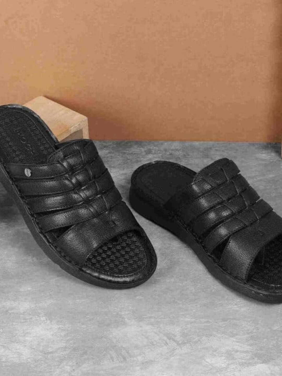

Mochi Men Leather Slip-On Comfort Sandals, Black