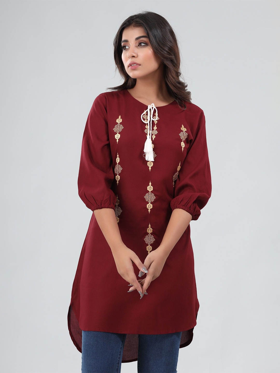 

Cloth Bites Women Floral Embroidered High-Low Longline Top, Maroon