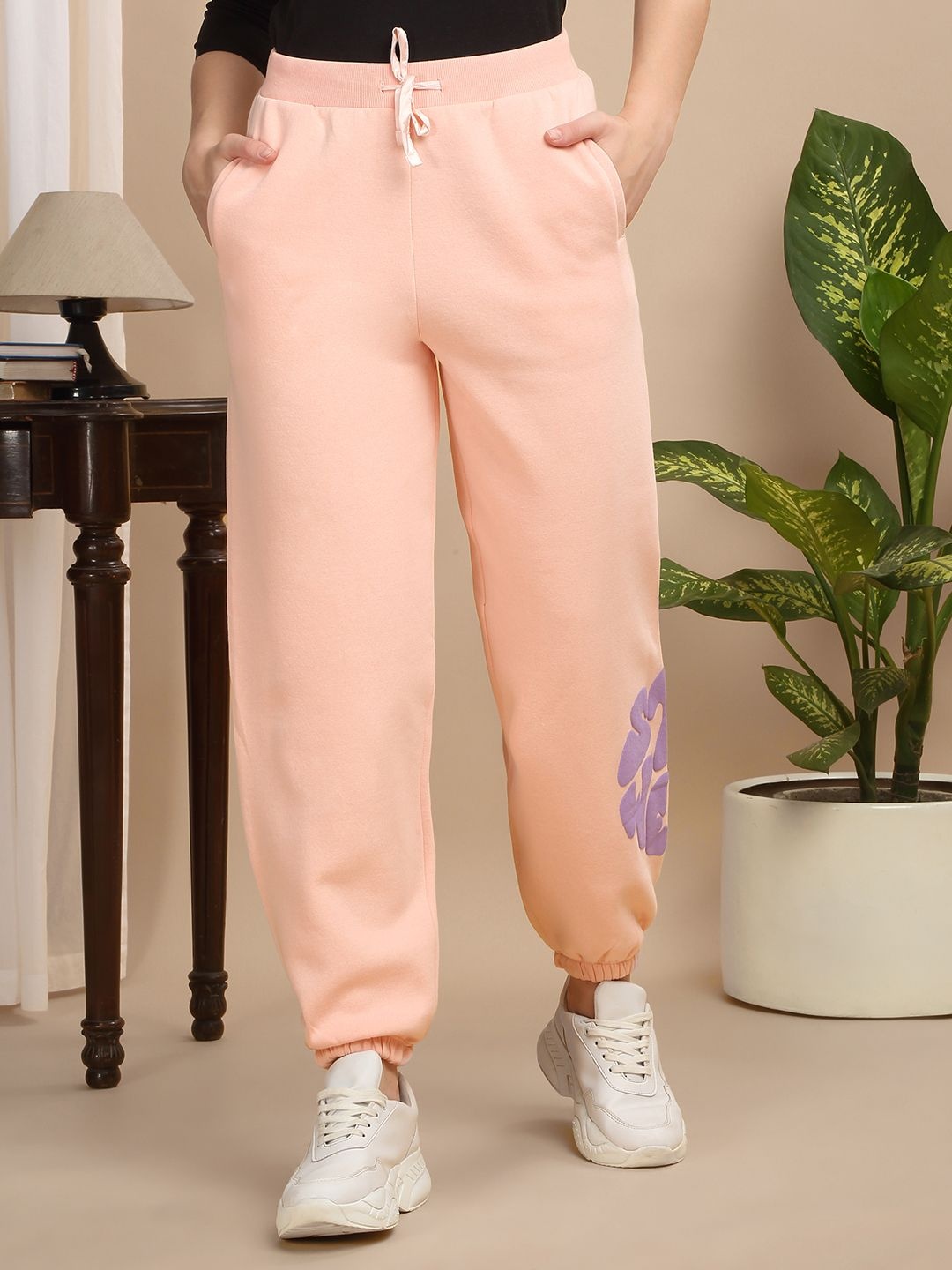 

Sweet Dreams Women Printed Cotton Relaxed-Fit Mid-Rise Joggers, Peach