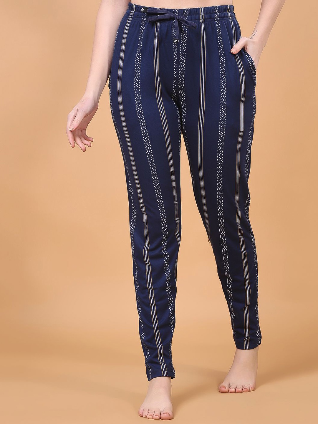 

Floret Women Printed Pure Cotton Mid-Rise Lounge Pant, Navy blue