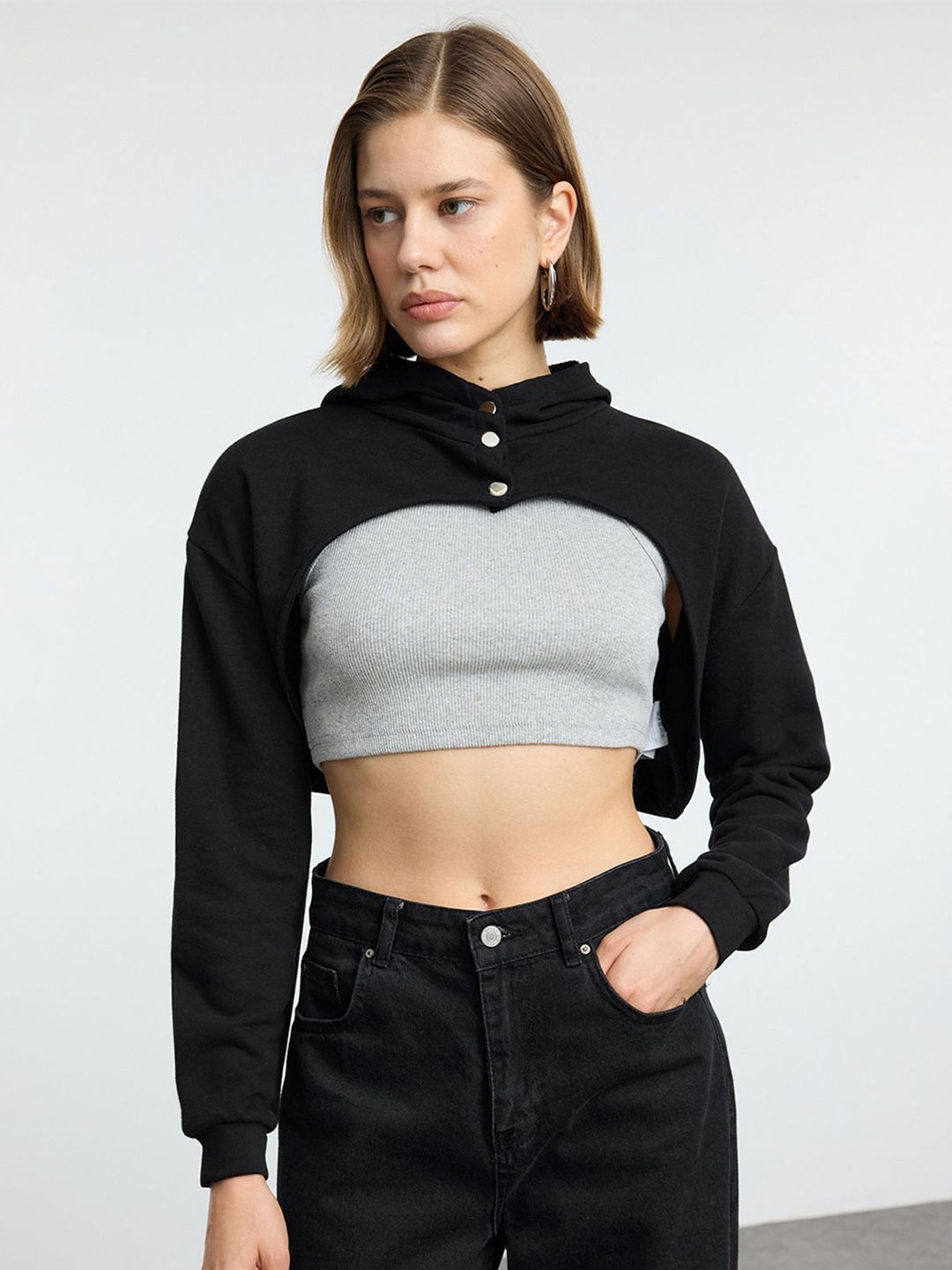 

Trendyol Women Sweatshirt, Na