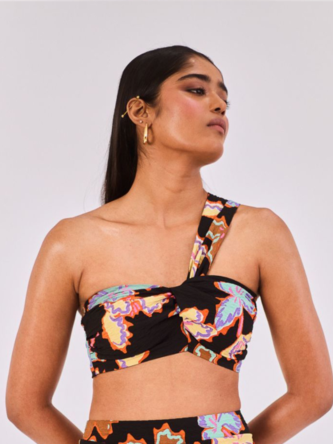 

Urban Suburban Women Floral Print One Shoulder Crepe Bralette Top, Multi