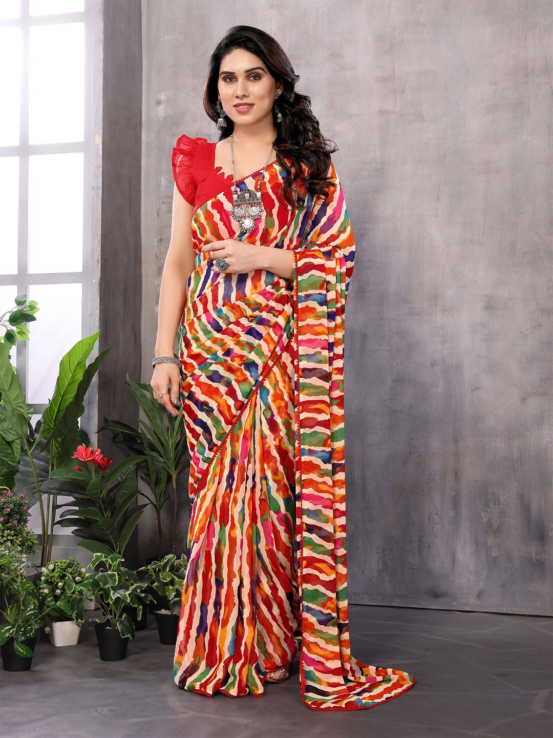 

Munir Striped Printed Ready to Wear Saree, Red