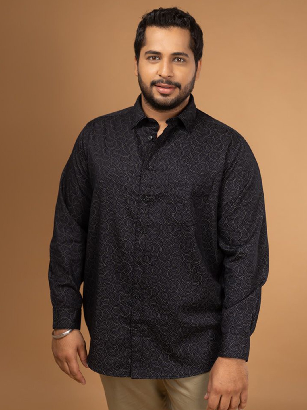 

Sizeupp Men Plus Size Standard Oversized Fit Micro Ditsy Printed Cotton Casual Shirt, Black