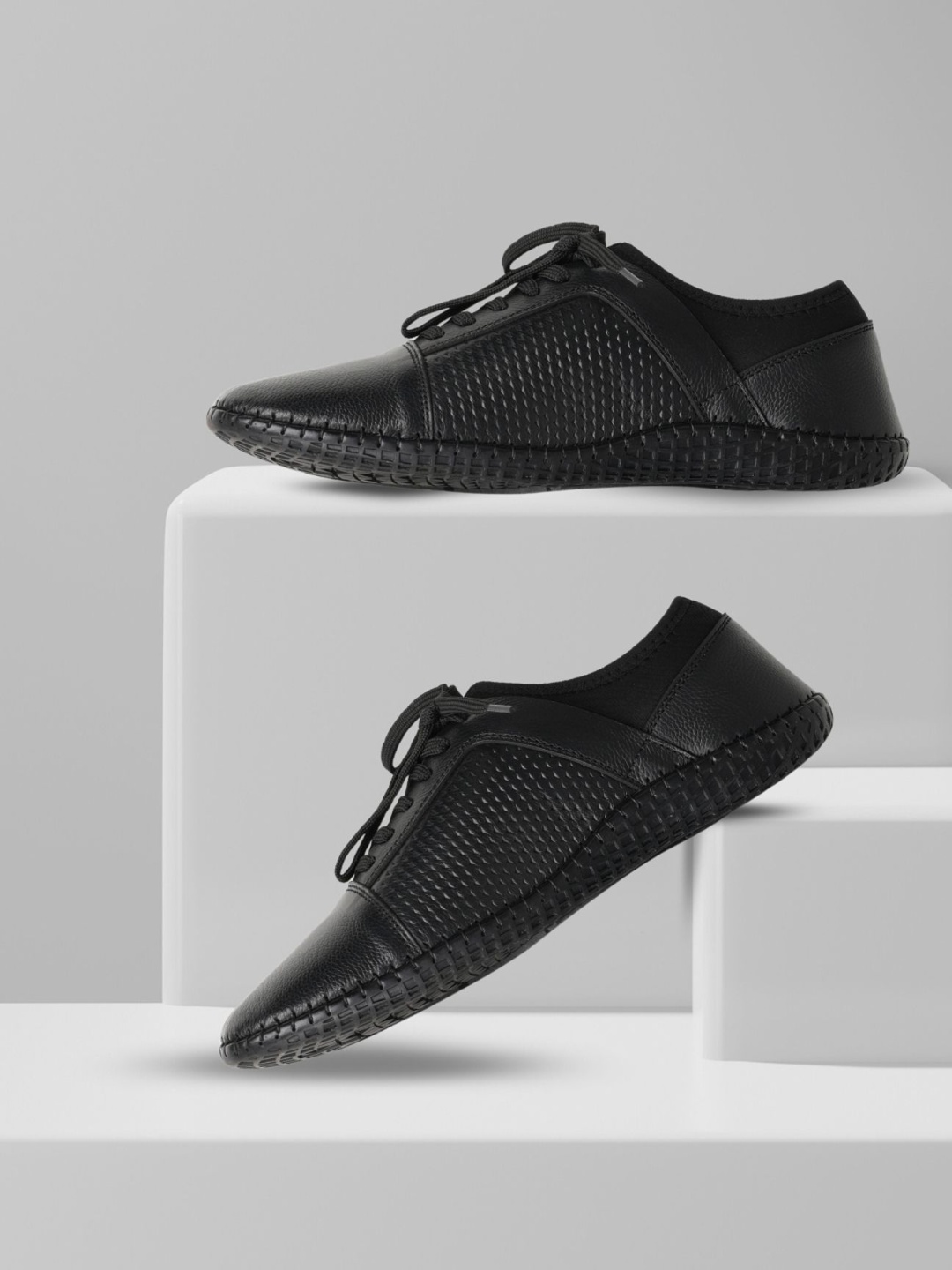 

EZOK Men Flexi Comfort Leather Lace-Up Casual Shoes, Black