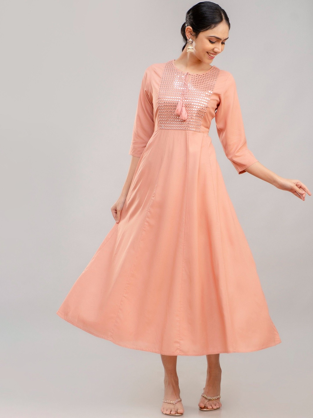 

KARAGRE Women Embroidered Mirror Work Anarkali Kurta, Peach