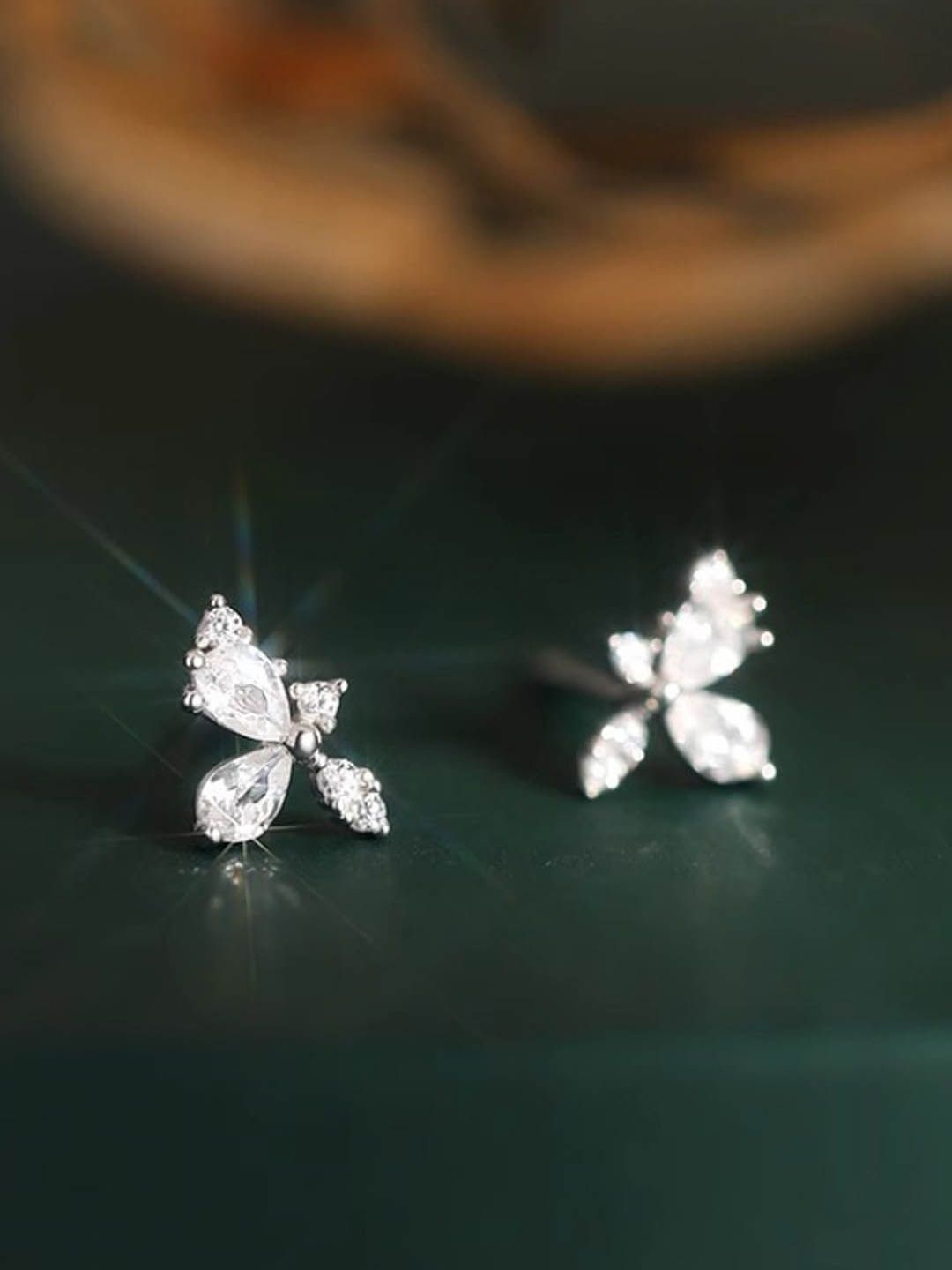 

StyleCast Artificial Stones Studded Contemporary Shaped Studs, Silver