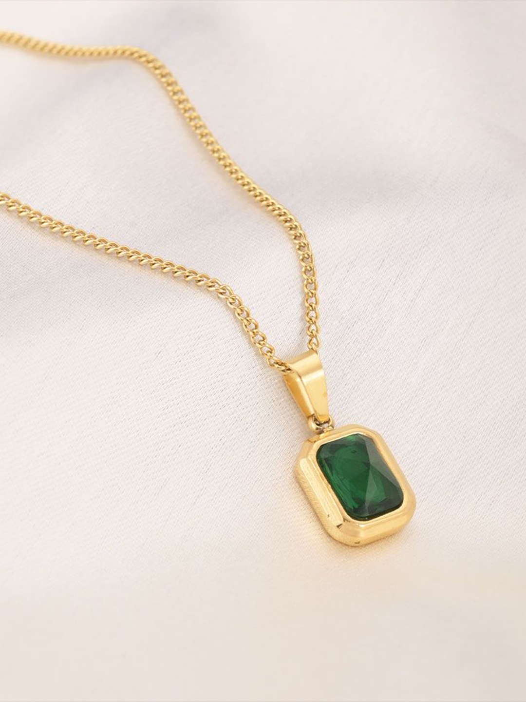 

PALMONAS 18K Gold-Plated Classic Emerald Pendant With Chain