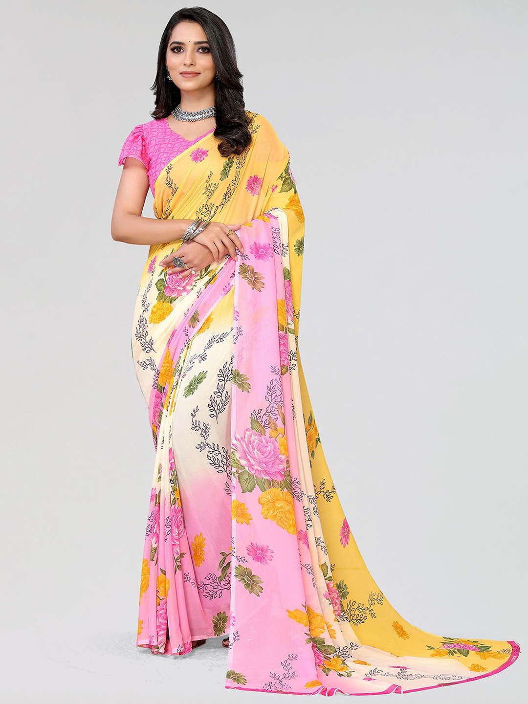 

Moda Rapido Floral Printed Saree, Pink
