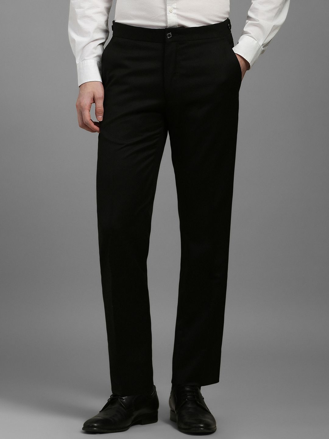 

Louis Philippe Men Slim Fit Mid-Rise Formal Trousers, Black
