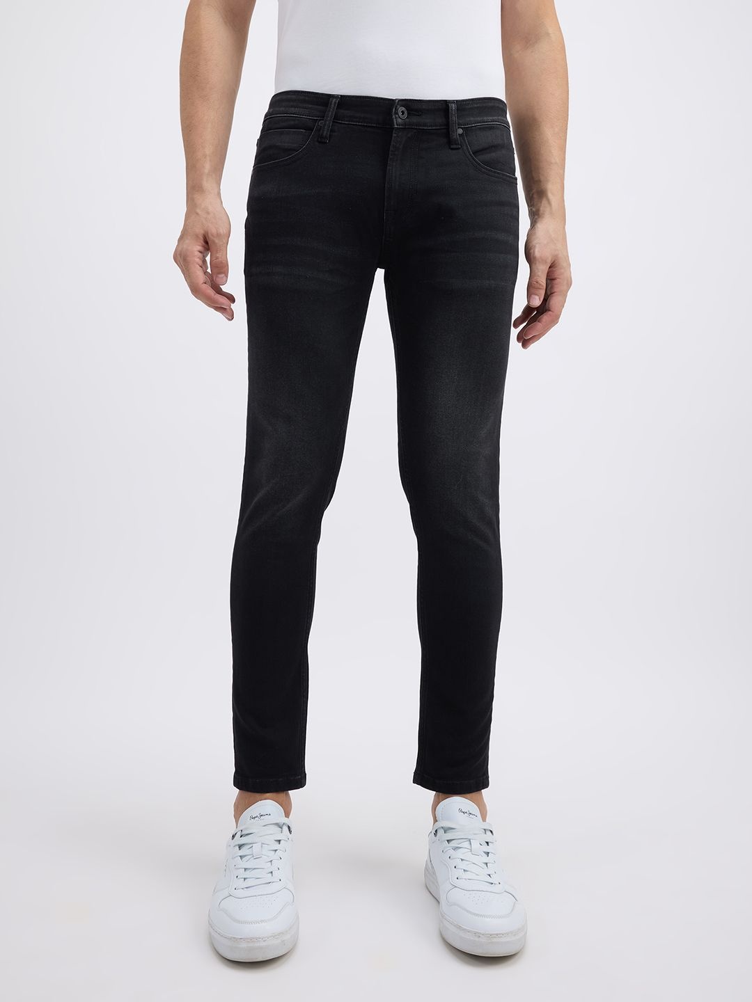 

Pepe Jeans Men Oliver Skinny Fit Light Fade Stretchable Mid-Rise Jeans, Black