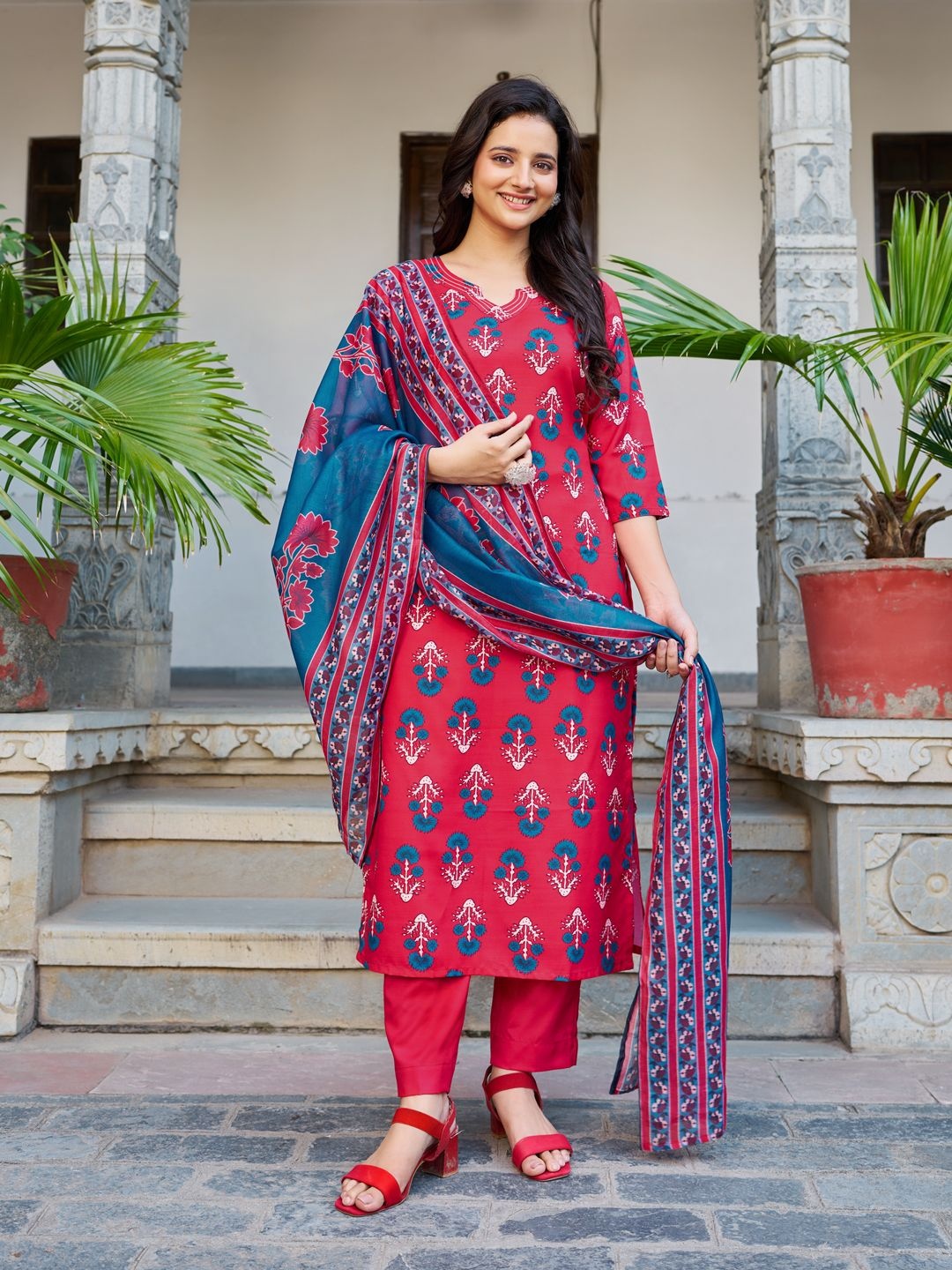 

Moda Rapido Floral Printed Notch Neck Straight Kurta With Trouser And Dupatta, Red
