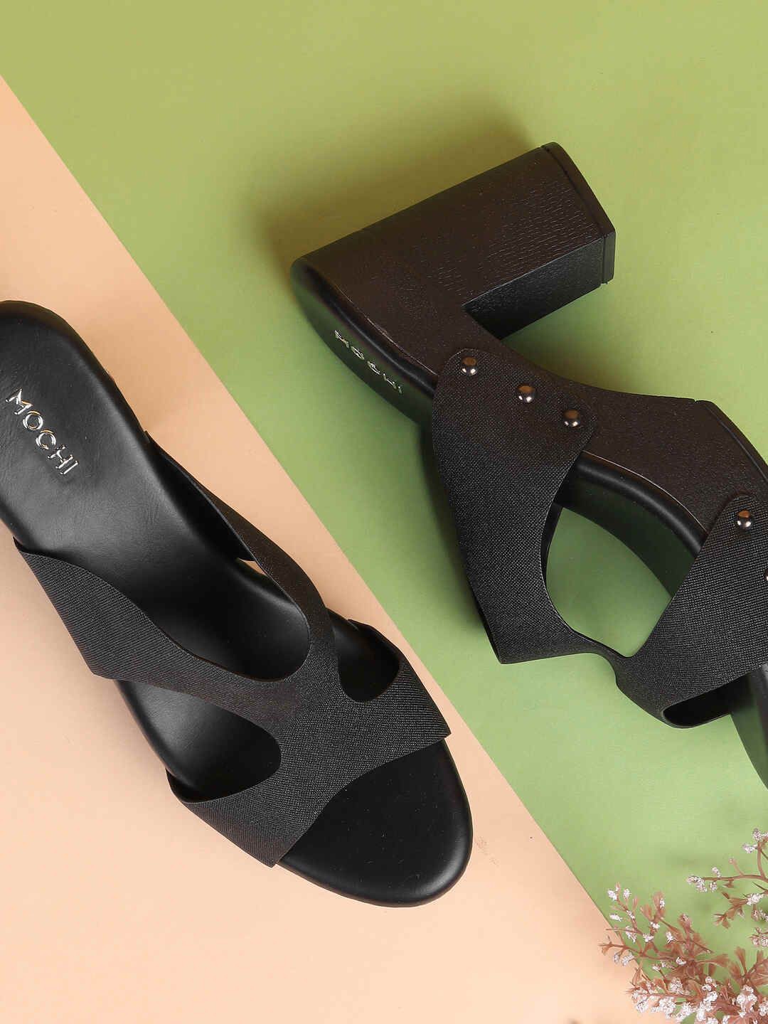 

Mochi Women Block Heel Sandals, Black