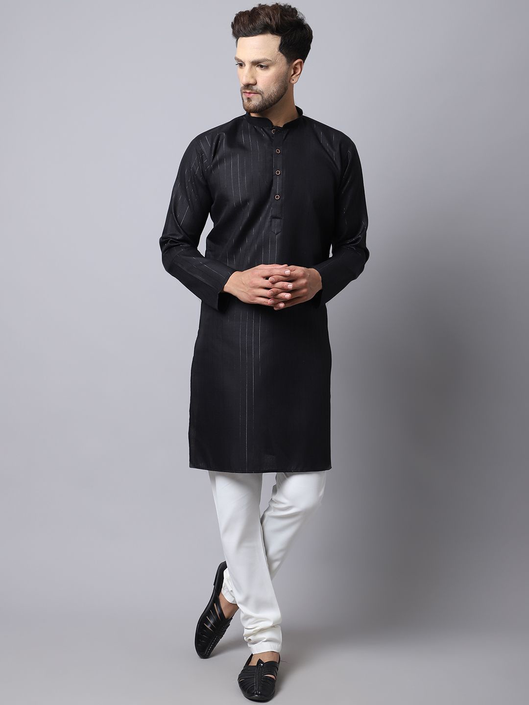 

Kaifoo Striped Band Collar Straight Kurta, Black