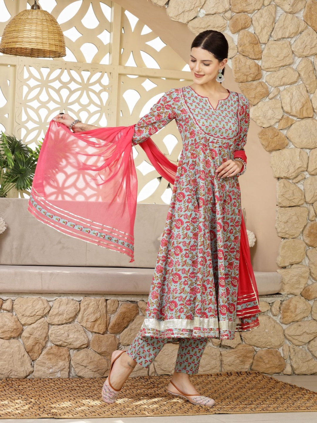 

Stylum Floral Printed Empire Notch-Neck Pure Cotton Anarkali Kurta With Trousers & Dupatta, Pink