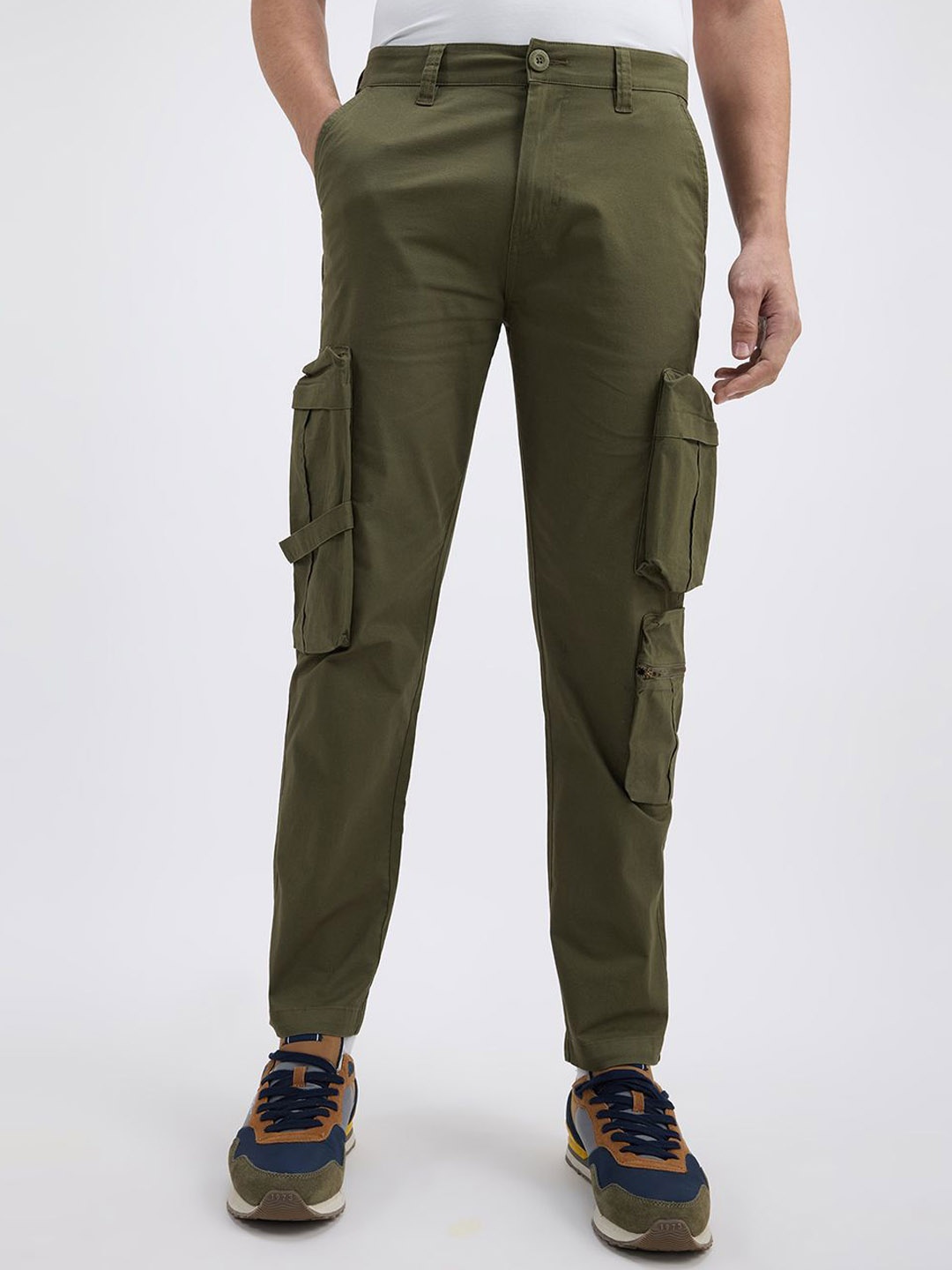 

Pepe Jeans Men Slim Fit Cargos Trousers, Green