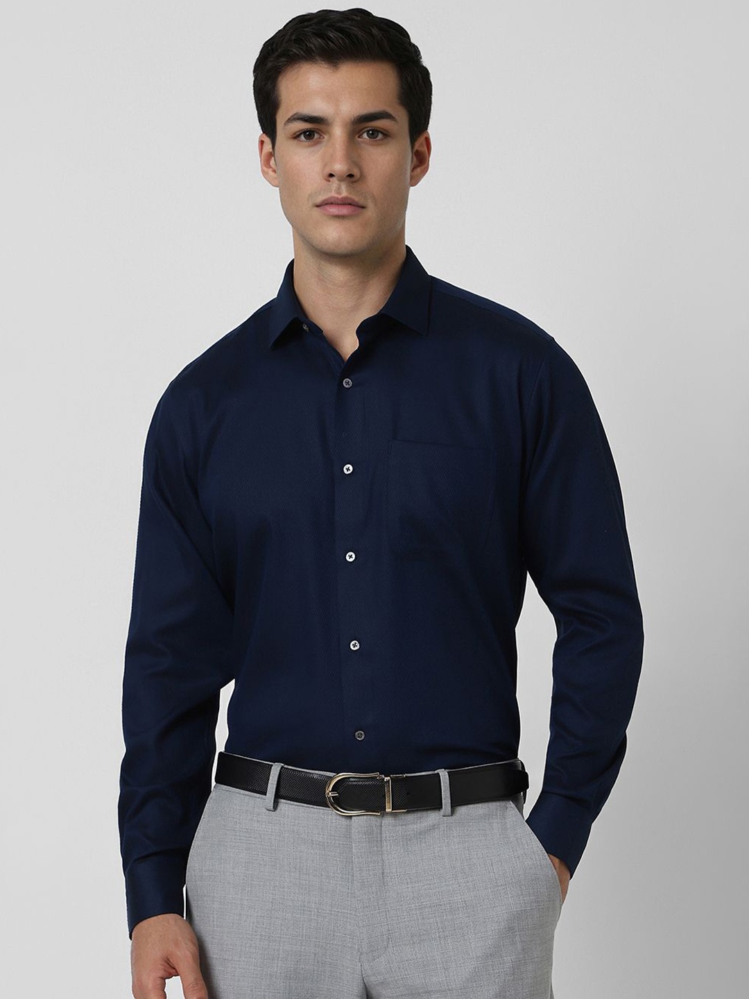 

Van Heusen Men Spread Collar Textured Cotton Formal Shirt, Navy blue