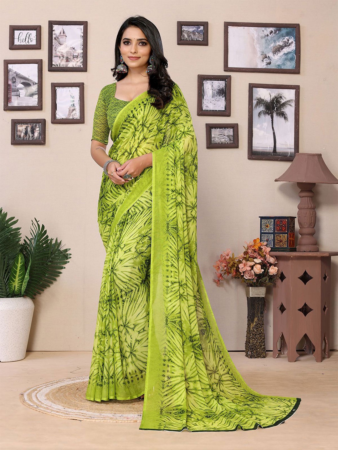 

Moda Rapido Women Printed Saree With Unstiched Blouse Piece, Green