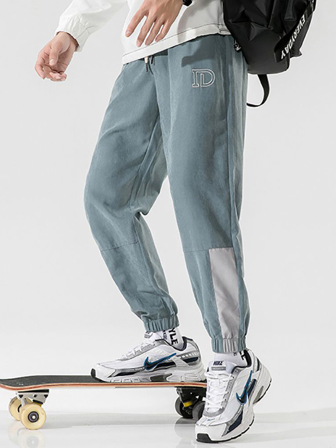 

StyleCast x Revolte Men Easy Wash Mid-Rise Joggers Trousers, Blue