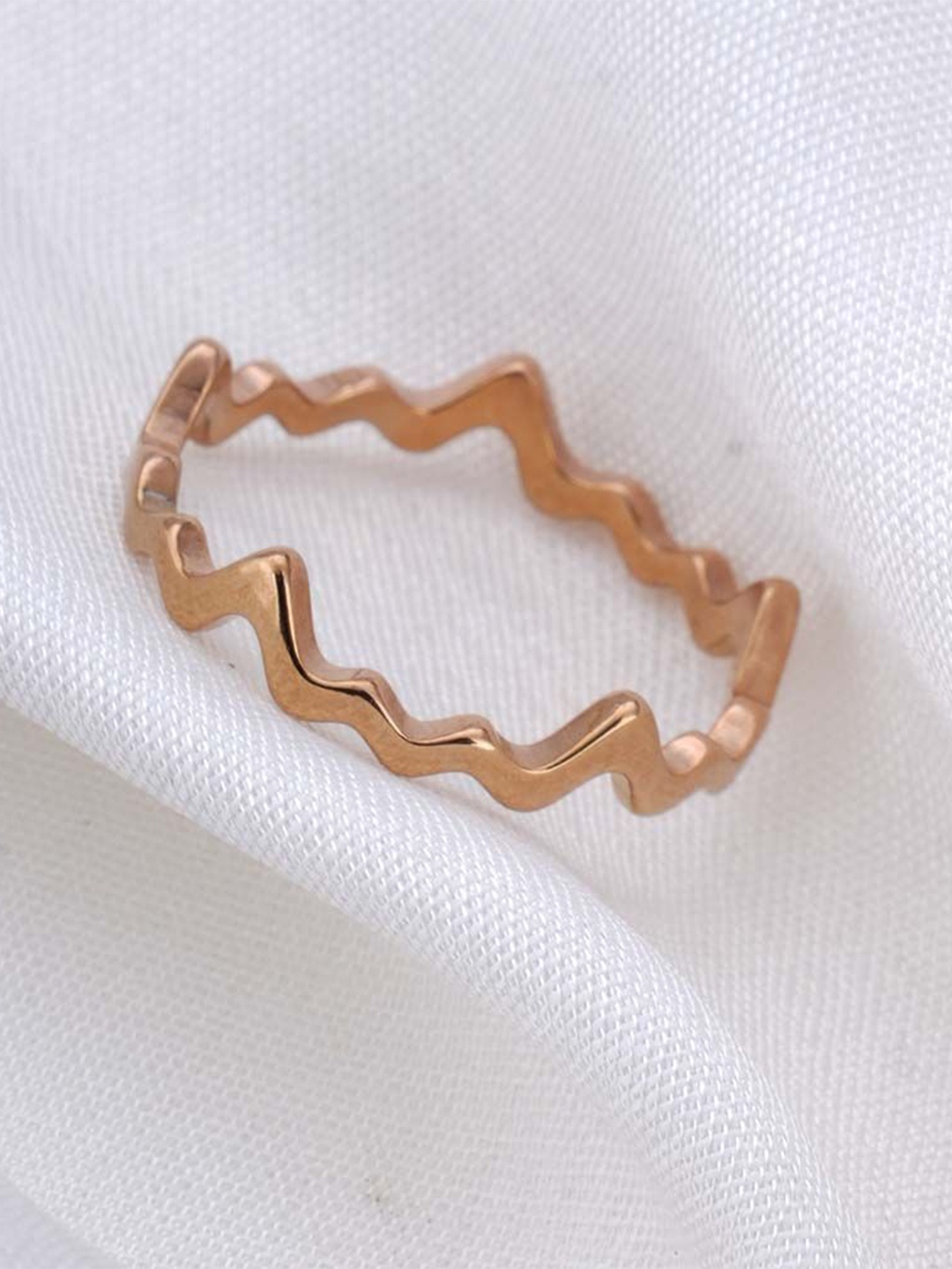 

PALMONAS Rose Gold-Plated Stainless Steel Anti Tarnish Zig Zag Ring