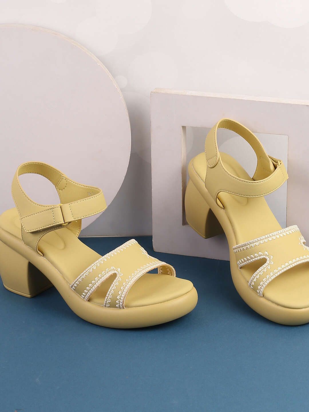 

Mochi Textured Block Sandals, Yellow