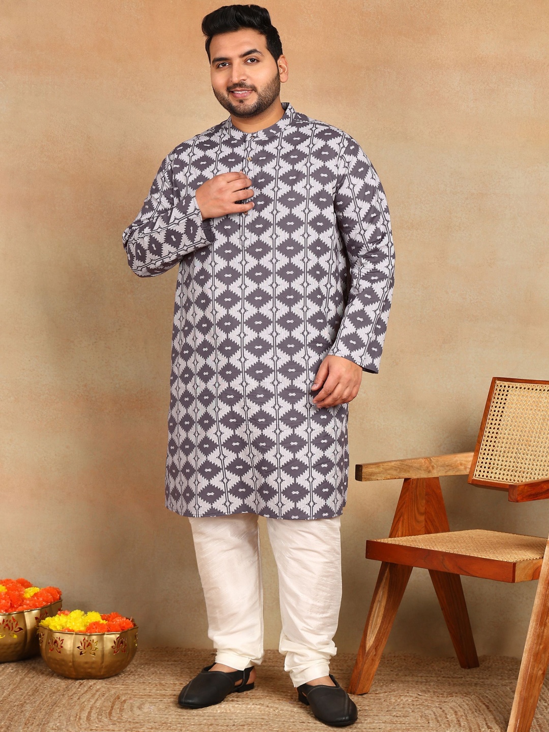 

Sztori Plus Size Men Geometric Printed Mandarin Collar Straight Kurta, Purple