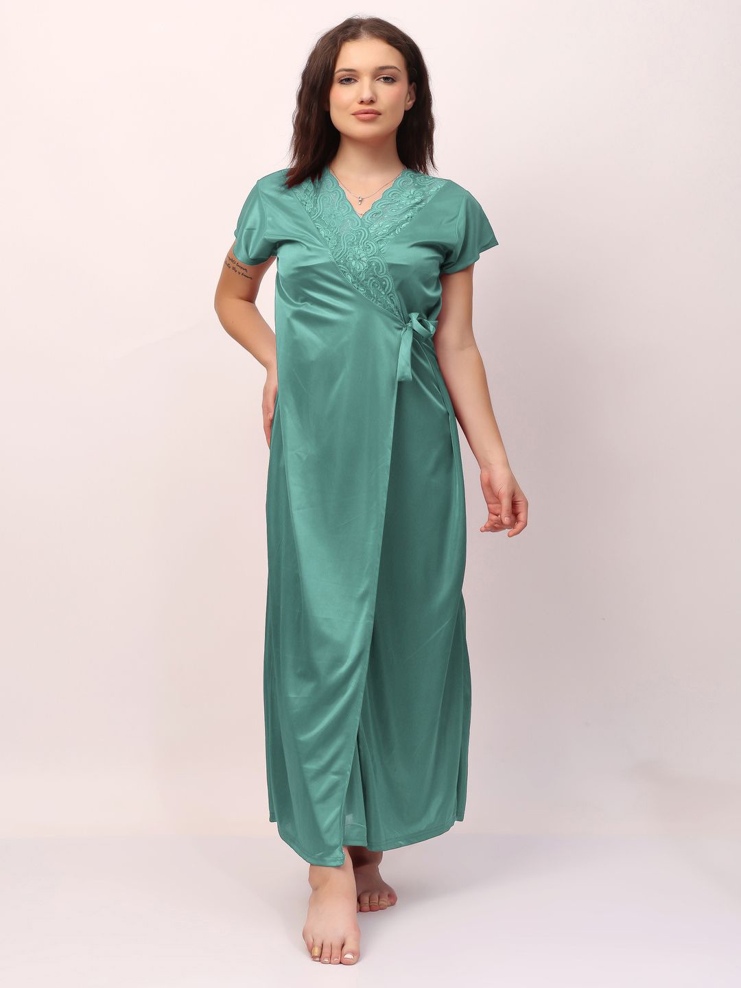 

CHUI MUI Pack of 2 Satin Maxi Nightdress with Robe, Green