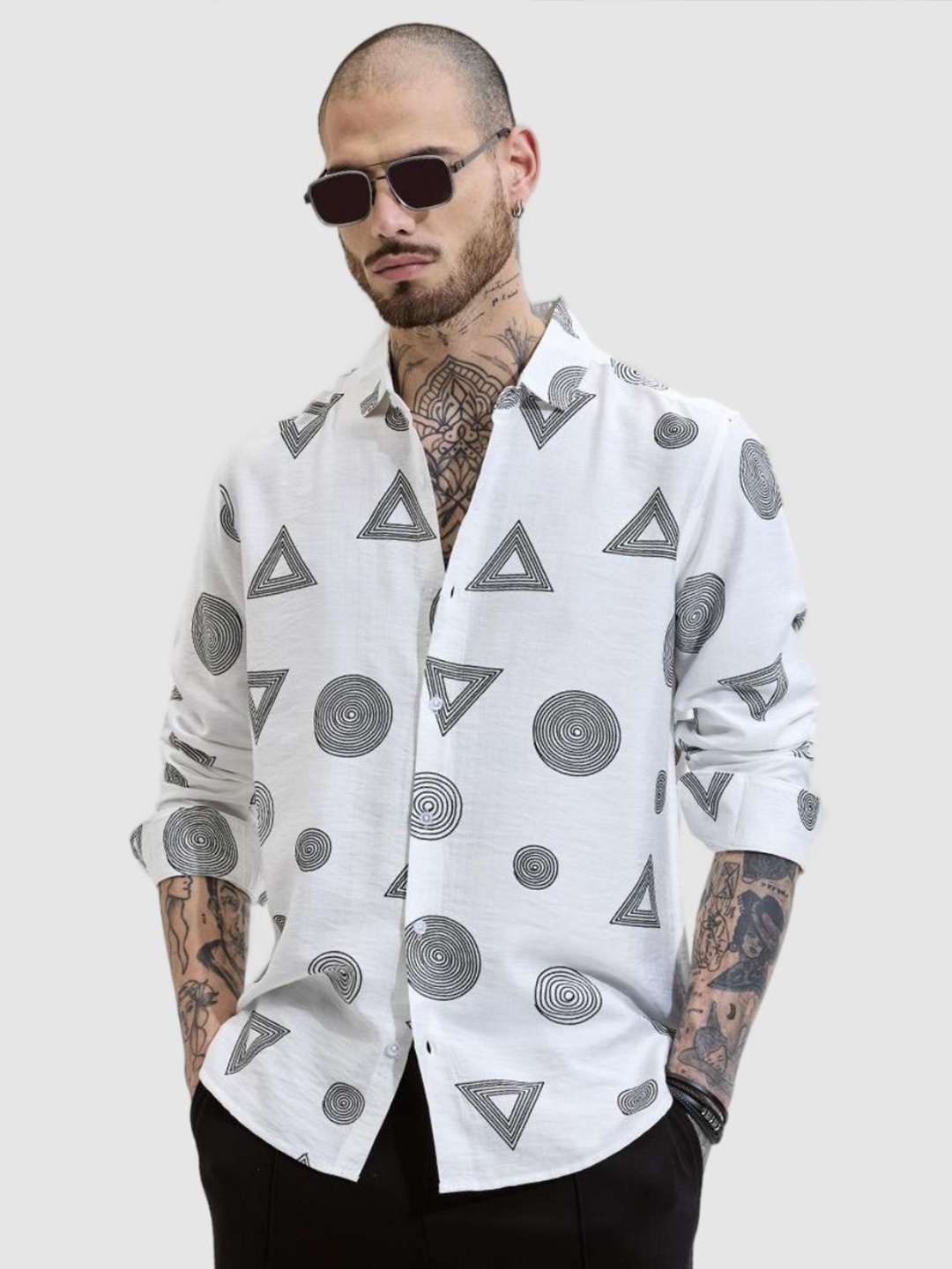 

Snitch Men Smart Slim Fit Spread Collar Geometric Printed Casual Shirt, White