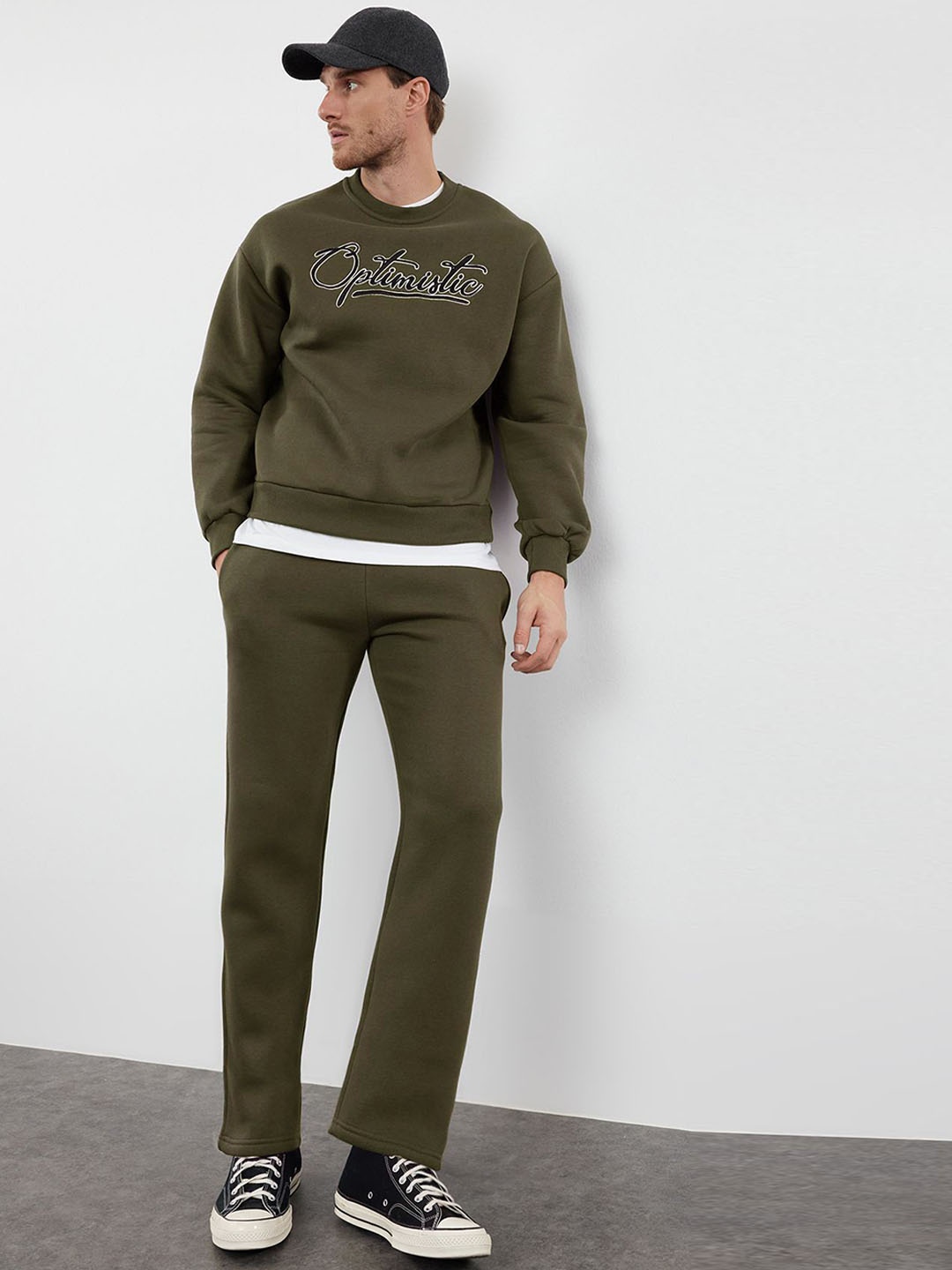 

Trendyol Typography Printed Round Neck Sweatshirt With Track Pant Co-Ords, Olive