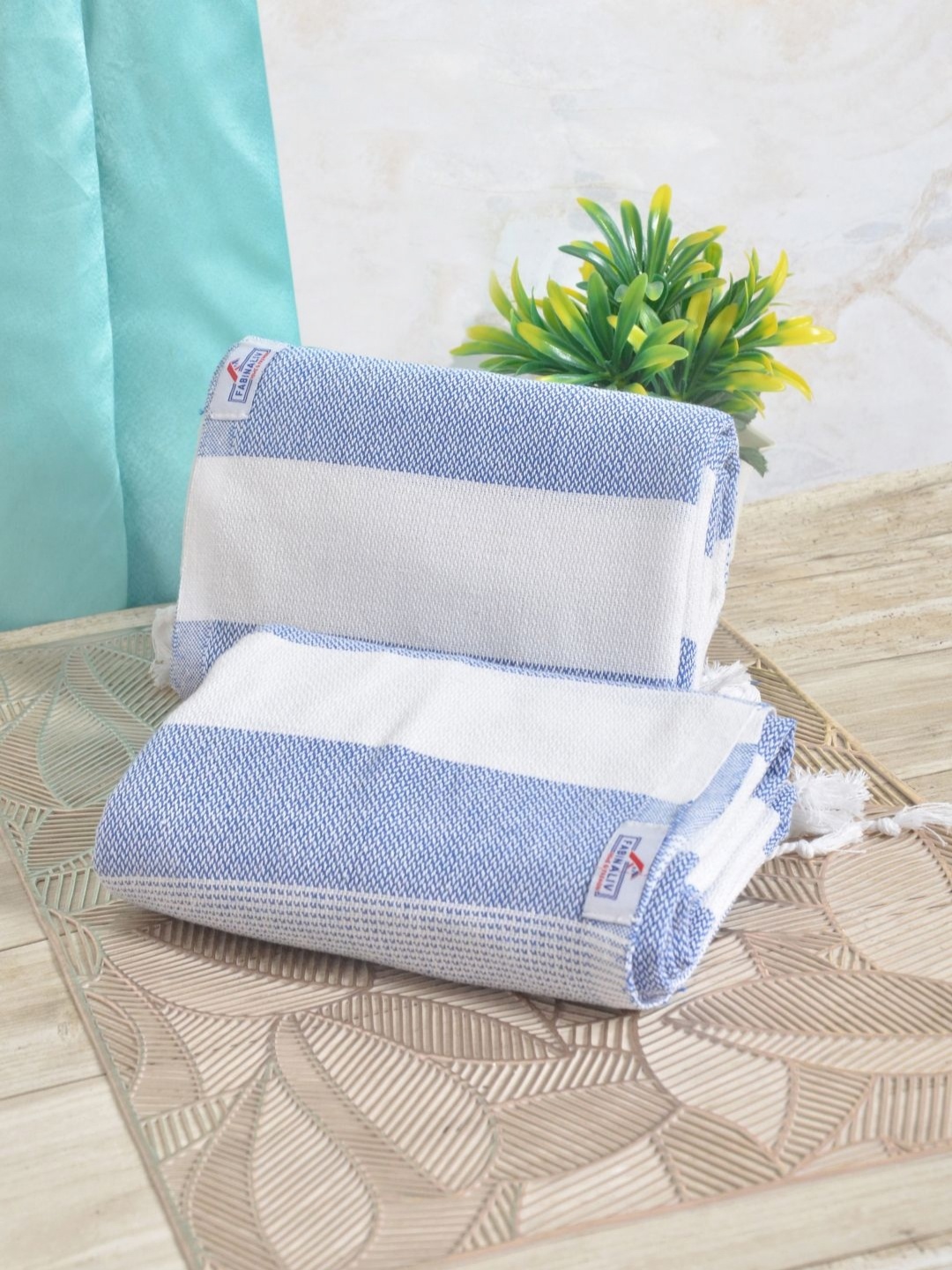 

FABINALIV Blue & White 2 Striped Cotton 225 GSM Bath Towel