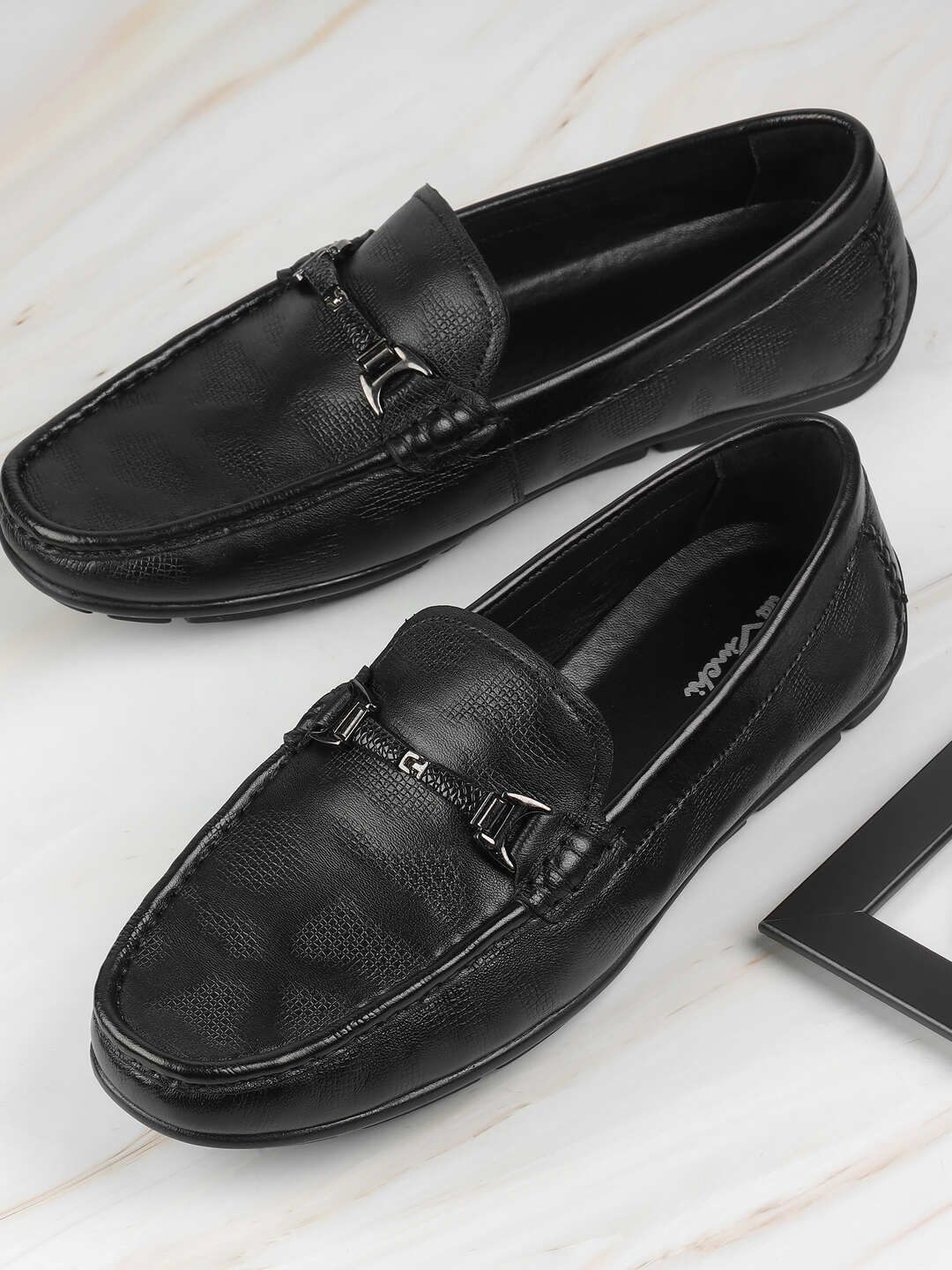 

DAVINCHI Men Leather Loafers, Black