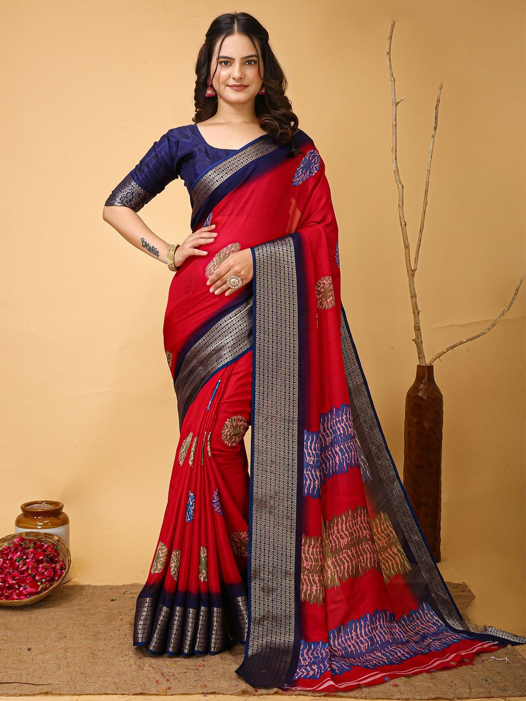 

KALINI Ethnic Motifs Printed Woven Design Sungudi Saree, Red