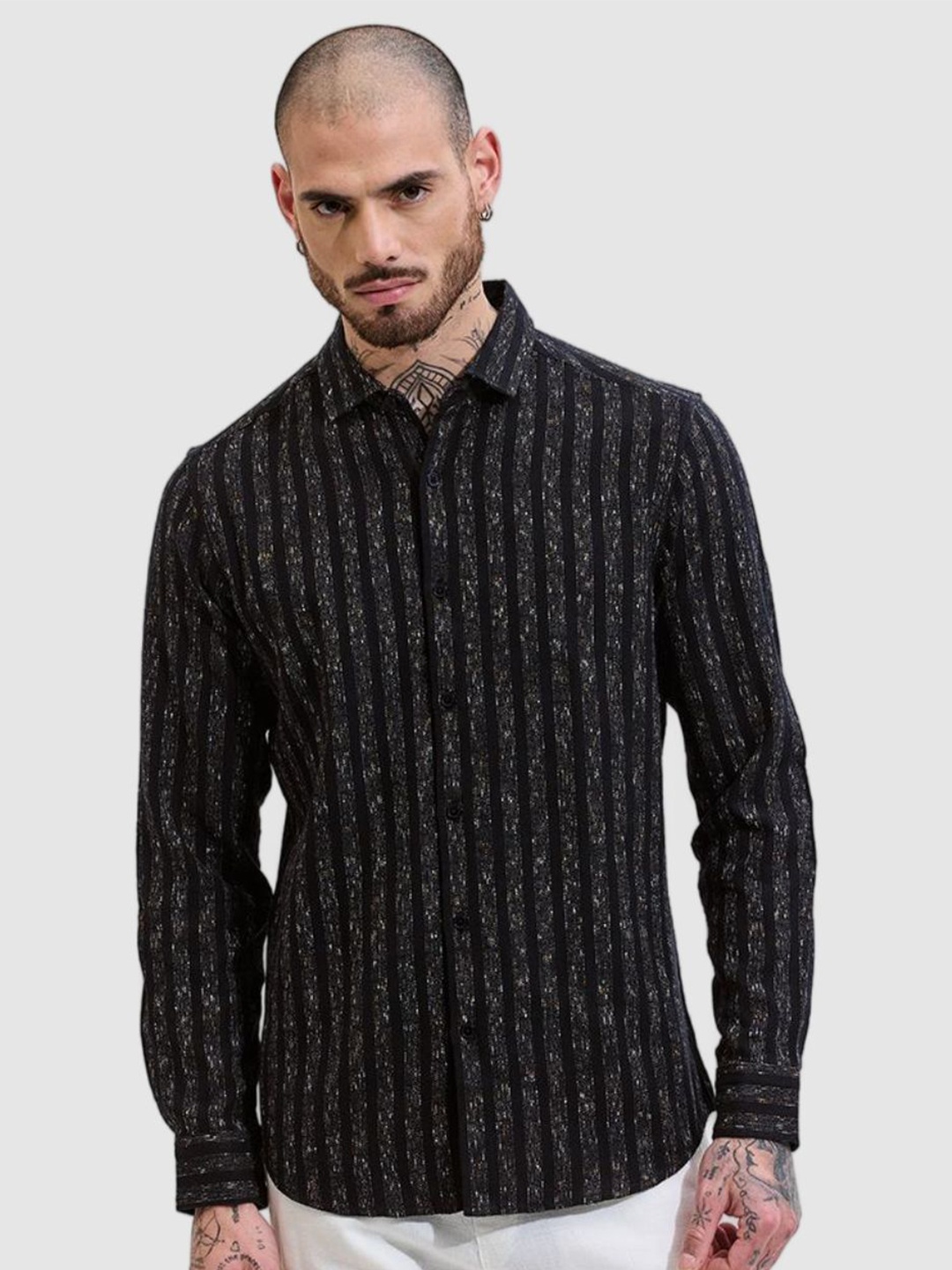 

Snitch Men Smart Slim Fit Spread Collar Vertical Striped Cotton Casual Shirt, Black