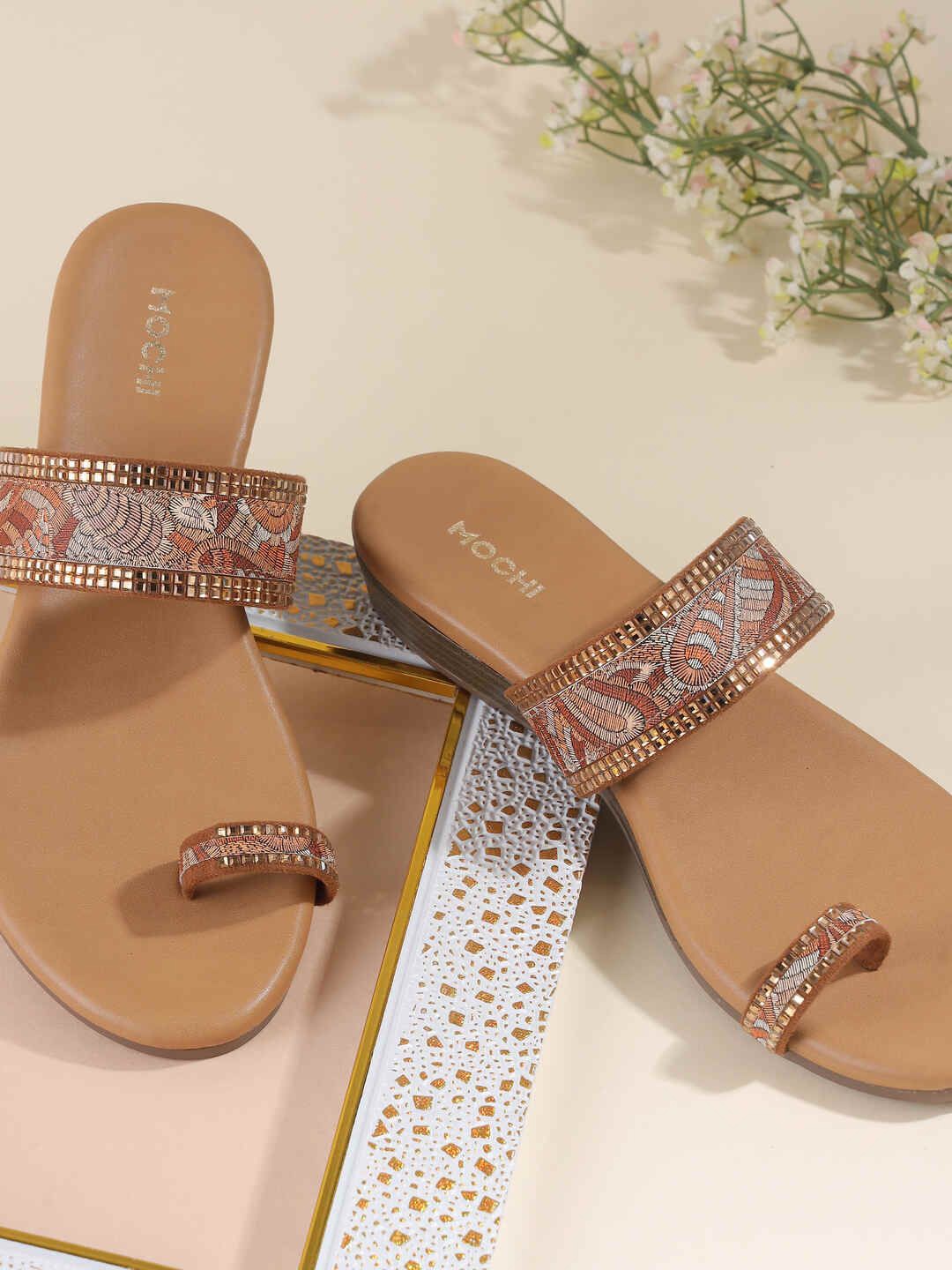 

Mochi Printed Platform Pumps, Tan