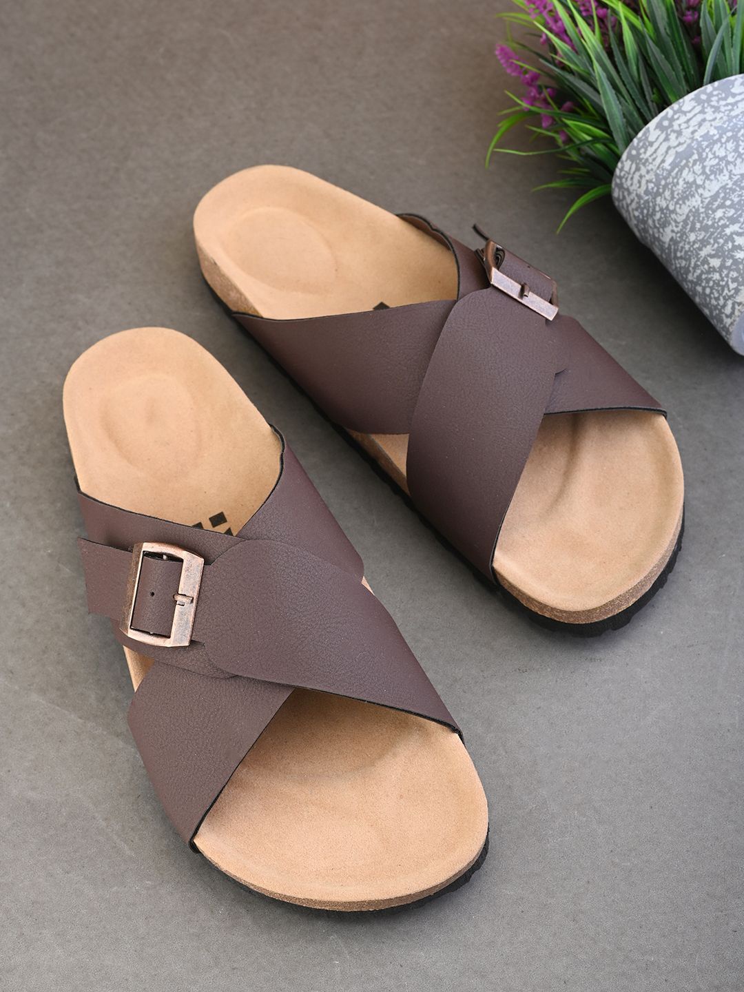 

HERE&NOW Men Comfort Sandals With Buckle, Brown