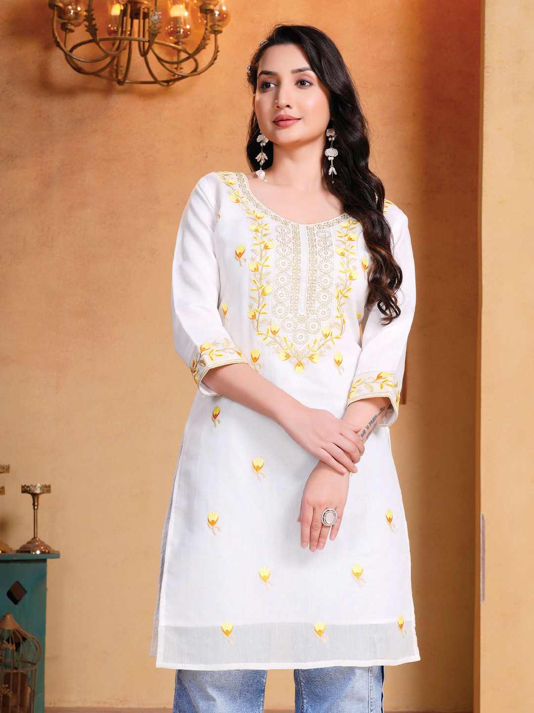 

VAAZI CREATOR Round Neck Floral Embroidered Chanderi Cotton Straight Kurta, White
