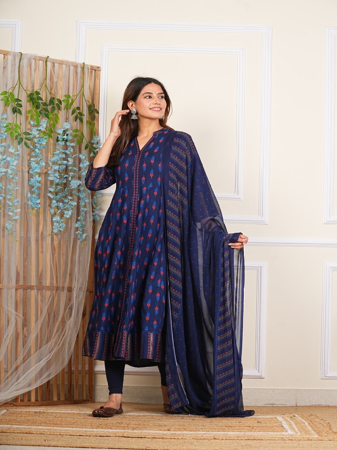 

YASH GALLERY Ethnic Motifs Printed Anarkali Kurta With Dupatta, Blue