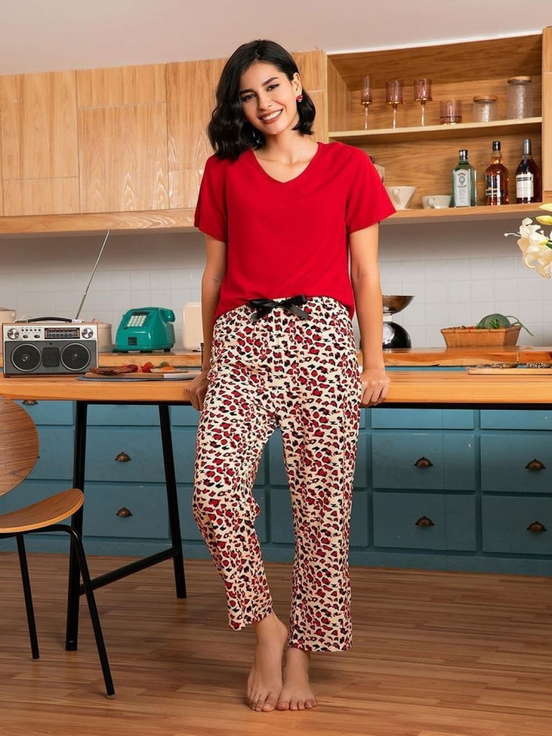 

LULU & SKY Women Printed Night suit, Red