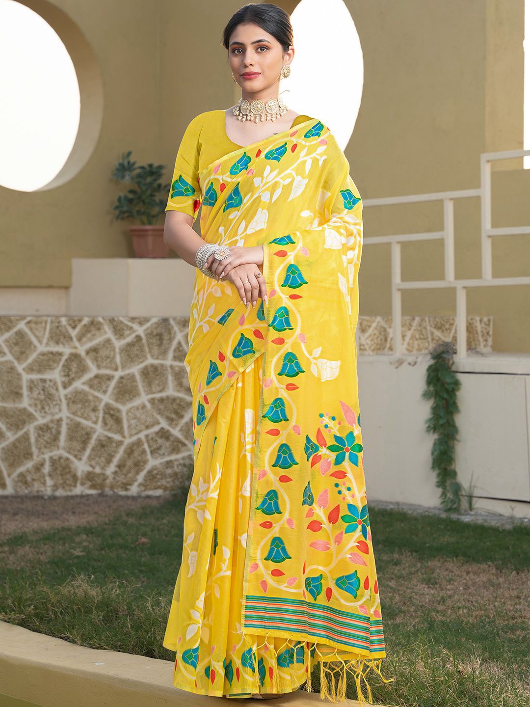 

Satrani Woven Design Pure Cotton Jamdani Saree, Yellow