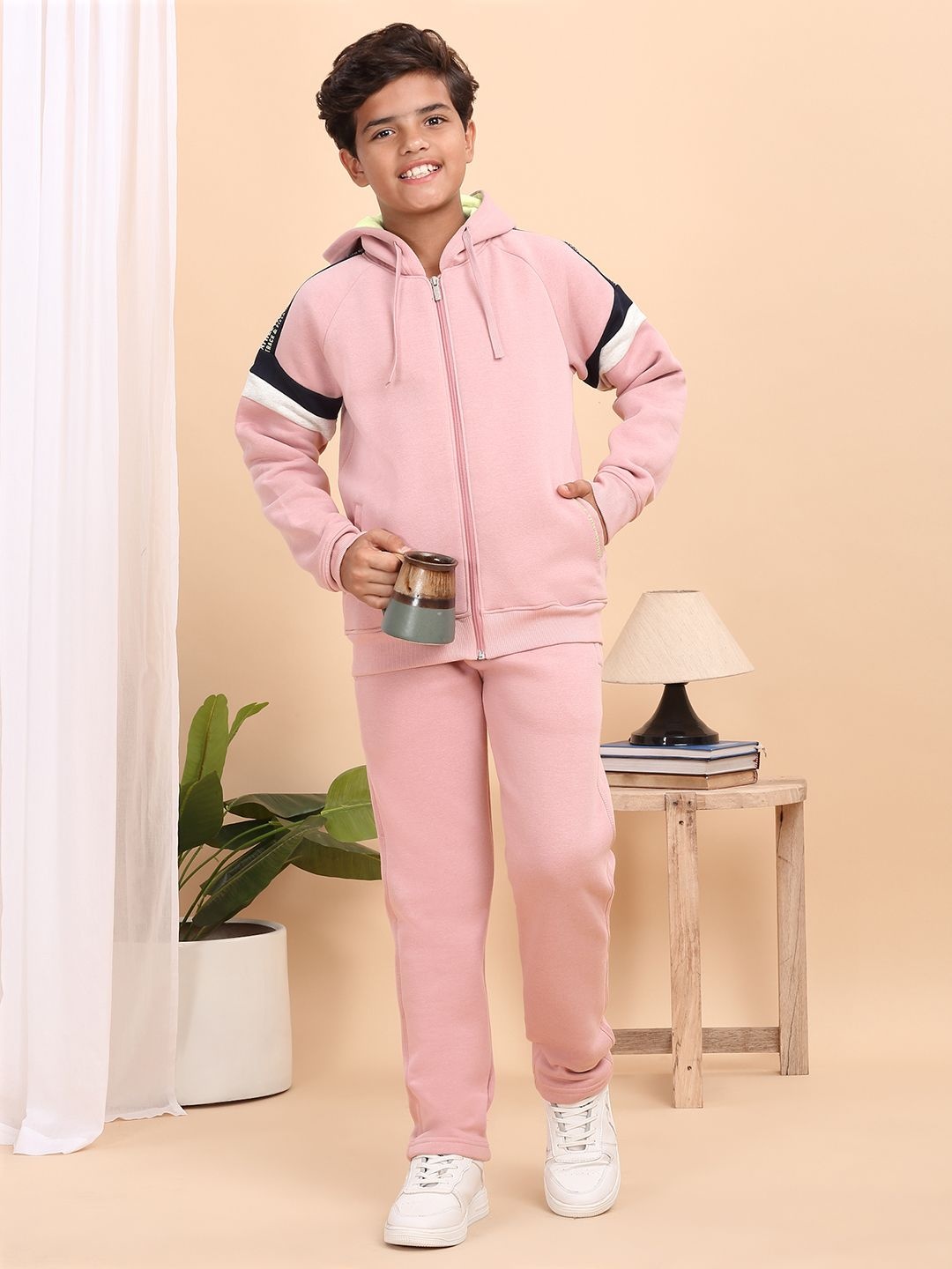 

Sweet Dreams Boys Solid Track Suit, Pink