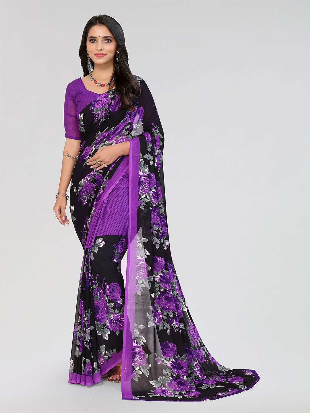 

Moda Rapido Floral Printed Saree, Purple