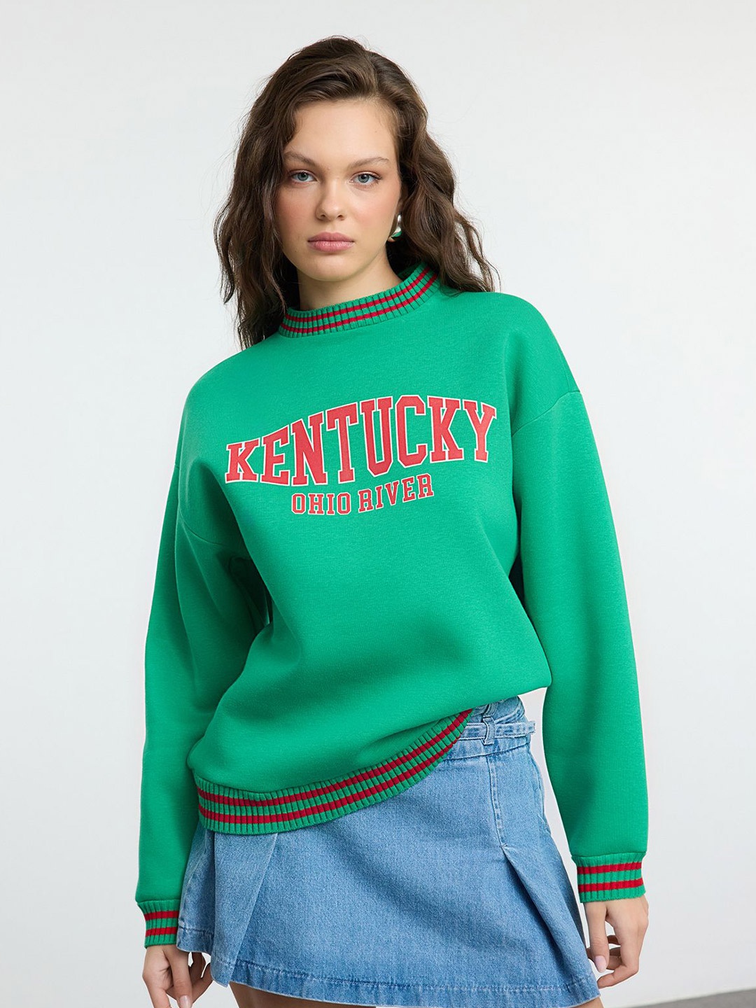 

Trendyol Women Typography Printed Pullover Sweatshirt, Green