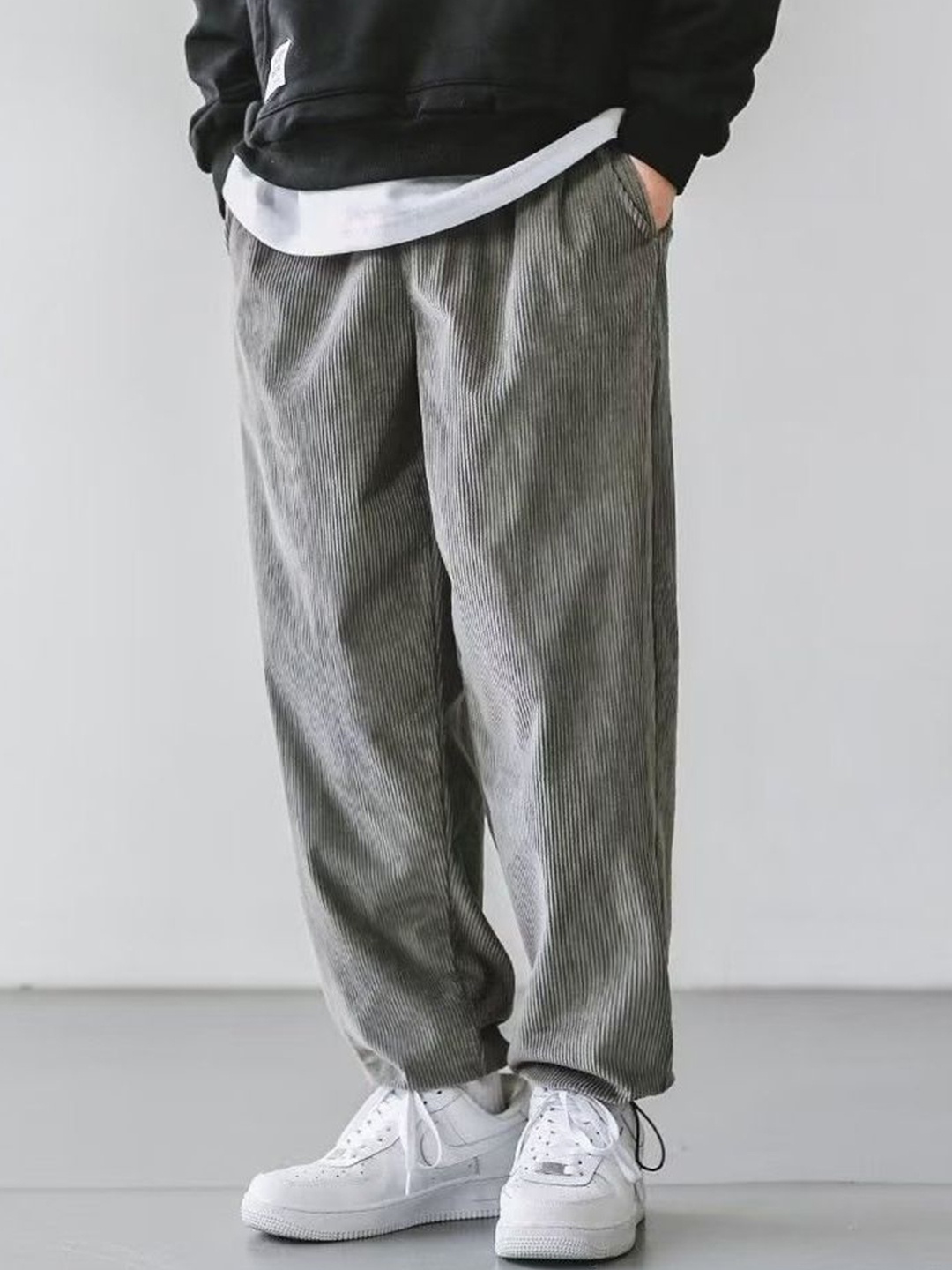 

StyleCast Men Straight Fit Trousers, Grey