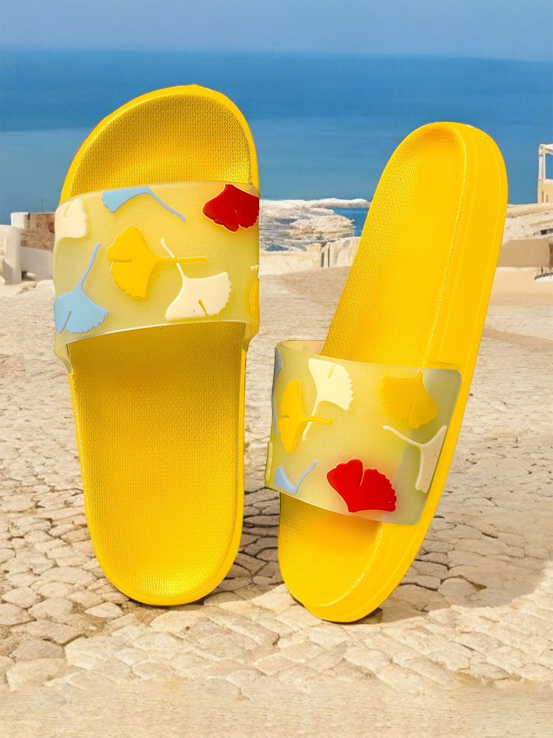 

KAPYANSH Women Printed Rubber Sliders, Yellow