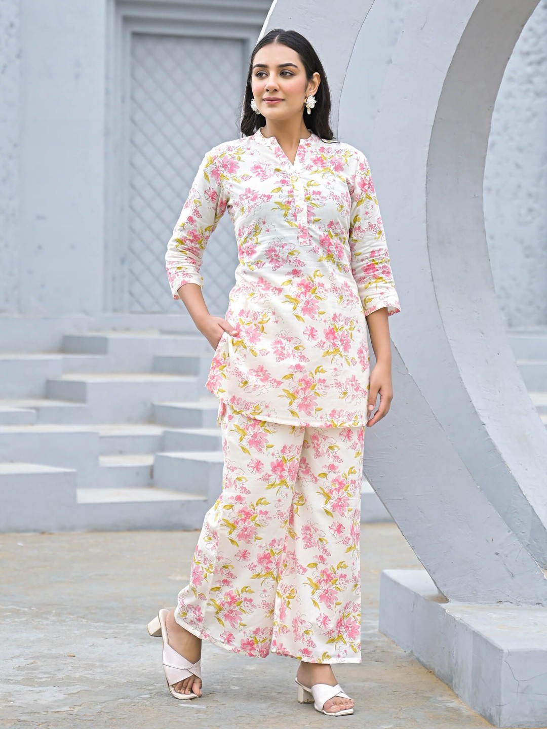 

SHIFORY Floral Printed Mandarin Collar Pure Cotton Tunic With Palazzos, White