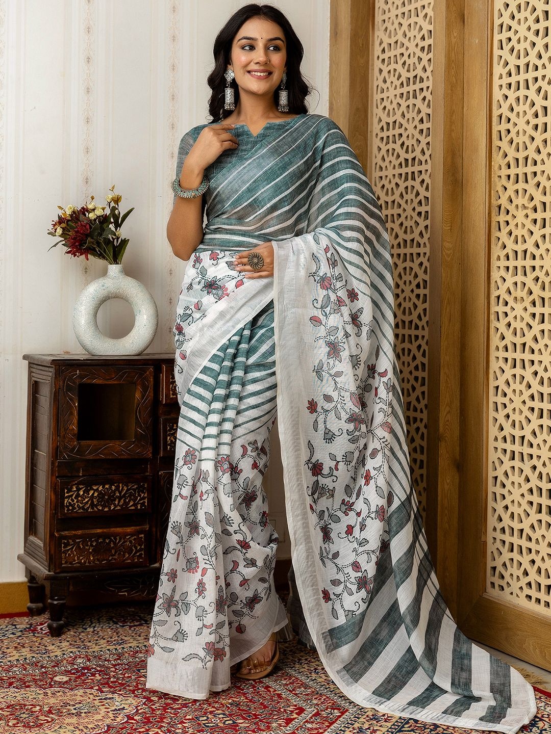 

KALINI Striped Saree, White