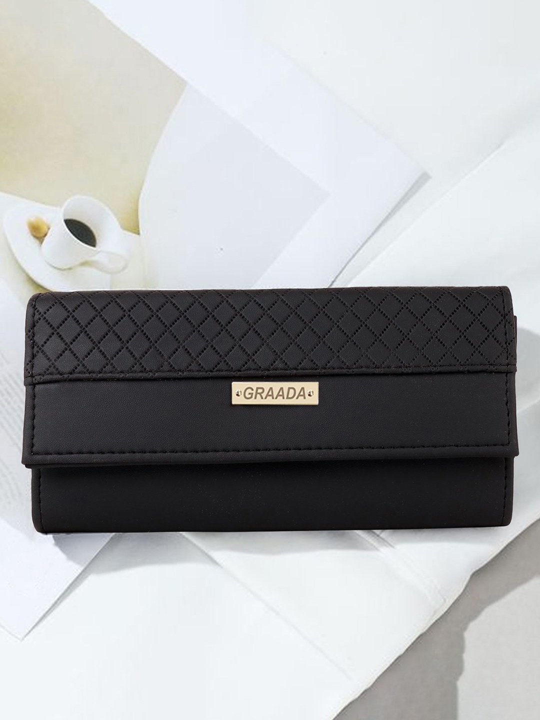 

GRAADA Textured Envelope Wallet, Black